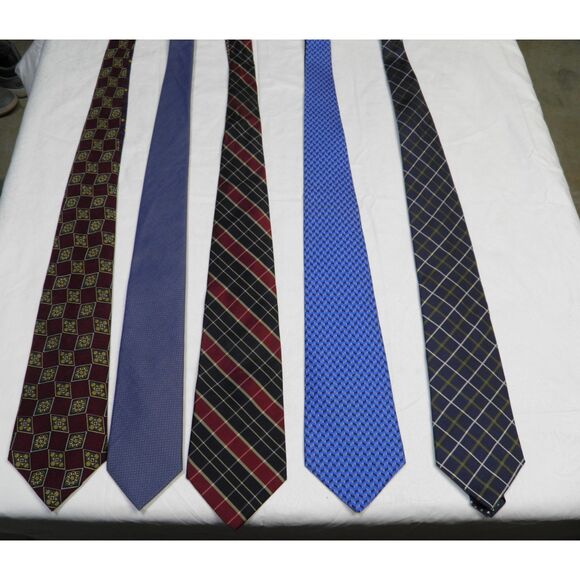 Lot of 5 Mens Neck Ties. Tommy Hilfiger,1  100% Silk , 1 100% cotton - Picture 3 of 7